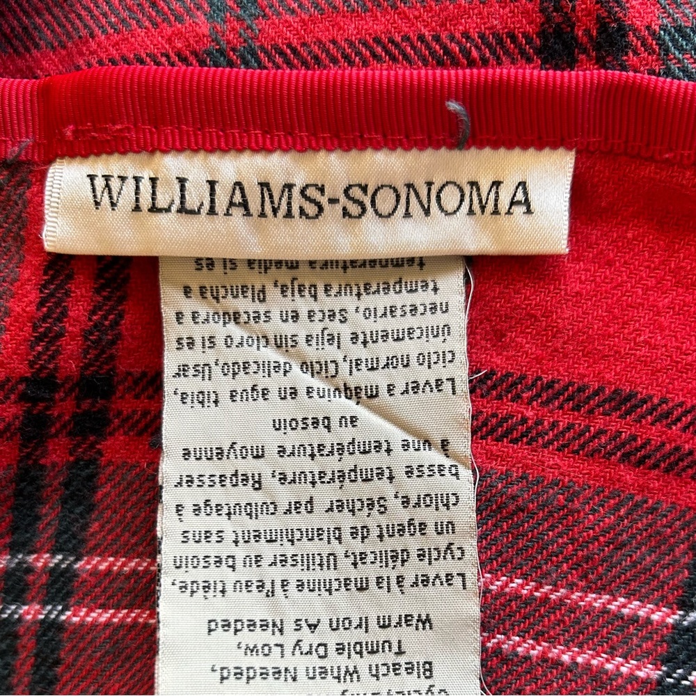 Williams Sonoma linen blend red plaid holiday very large rectangular tablecloth